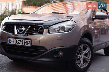 Позашляховик / Кросовер Nissan Qashqai 2010 в Одесі