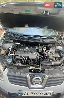 Внедорожник / Кроссовер Nissan Qashqai 2008 в 