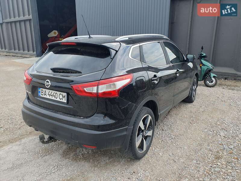 Внедорожник / Кроссовер Nissan Qashqai 2015 в Бобринце