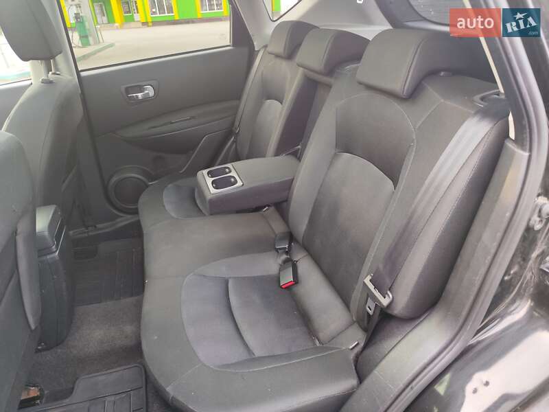 Позашляховик / Кросовер Nissan Qashqai 2011 в Звягелі