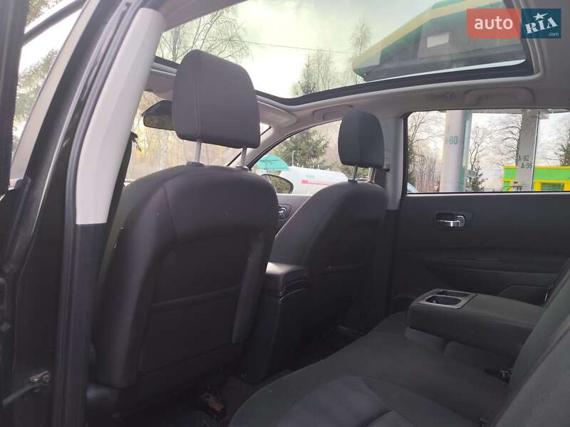 Позашляховик / Кросовер Nissan Qashqai 2011 в Звягелі