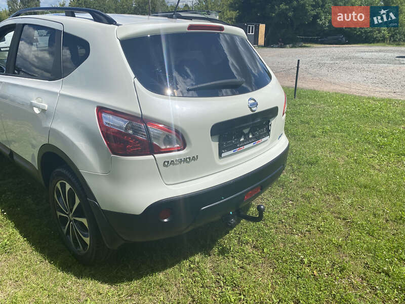 Внедорожник / Кроссовер Nissan Qashqai 2013 в Нововолынске