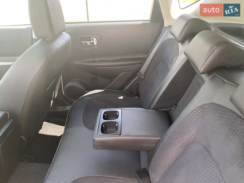 Внедорожник / Кроссовер Nissan Qashqai 2013 в Нововолынске