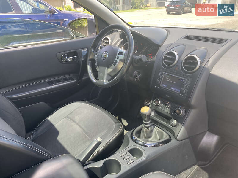 Внедорожник / Кроссовер Nissan Qashqai 2013 в Нововолынске