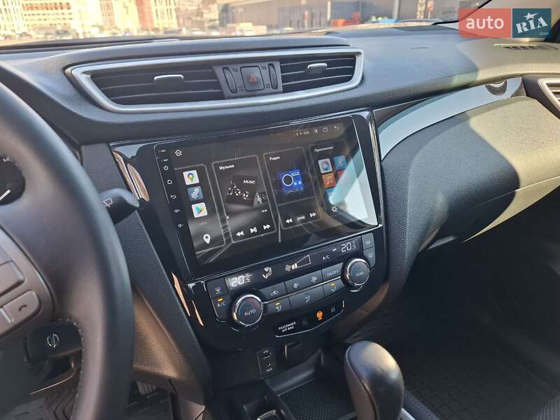 Внедорожник / Кроссовер Nissan Qashqai 2017 в Киеве