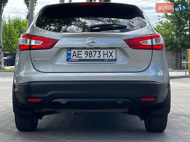 Внедорожник / Кроссовер Nissan Qashqai 2016 в Днепре