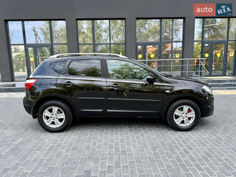 Внедорожник / Кроссовер Nissan Qashqai 2010 в Полтаве
