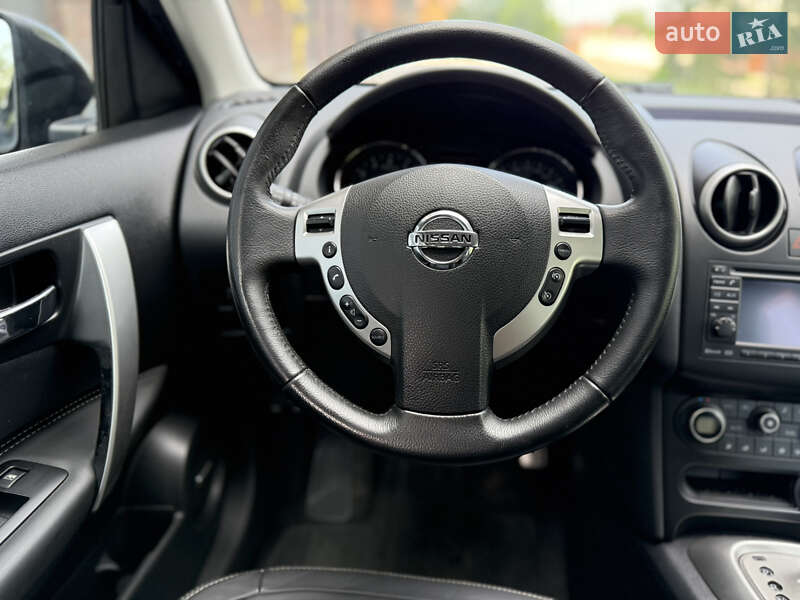 Внедорожник / Кроссовер Nissan Qashqai 2010 в Полтаве