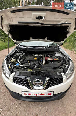 Внедорожник / Кроссовер Nissan Qashqai 2013 в 