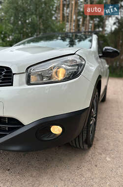 Внедорожник / Кроссовер Nissan Qashqai 2013 в 