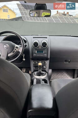 Позашляховик / Кросовер Nissan Qashqai 2011 в 