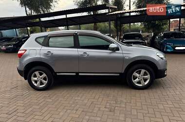Позашляховик / Кросовер Nissan Qashqai 2011 в 