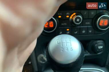Внедорожник / Кроссовер Nissan Qashqai 2012 в 