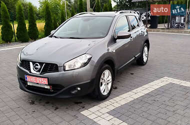 Внедорожник / Кроссовер Nissan Qashqai 2011 в Почаеве