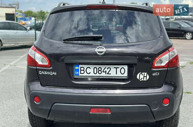 Внедорожник / Кроссовер Nissan Qashqai 2010 в 