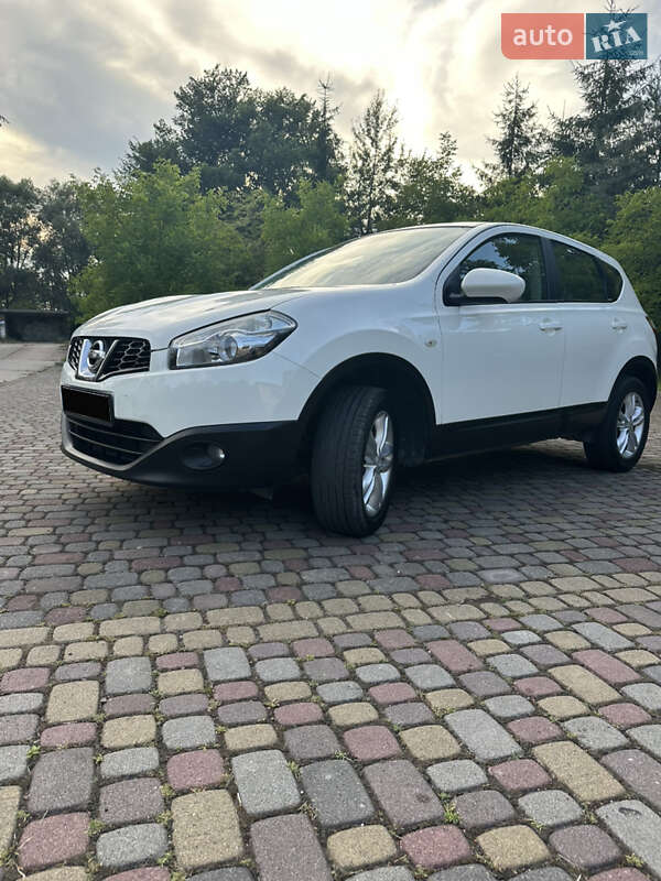 Внедорожник / Кроссовер Nissan Qashqai 2010 в Львове