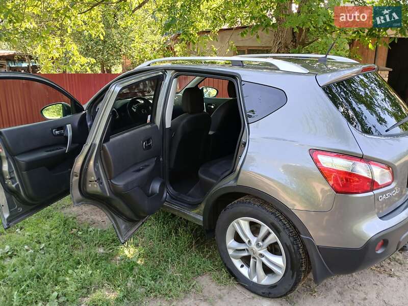 Внедорожник / Кроссовер Nissan Qashqai 2011 в Хмельницком
