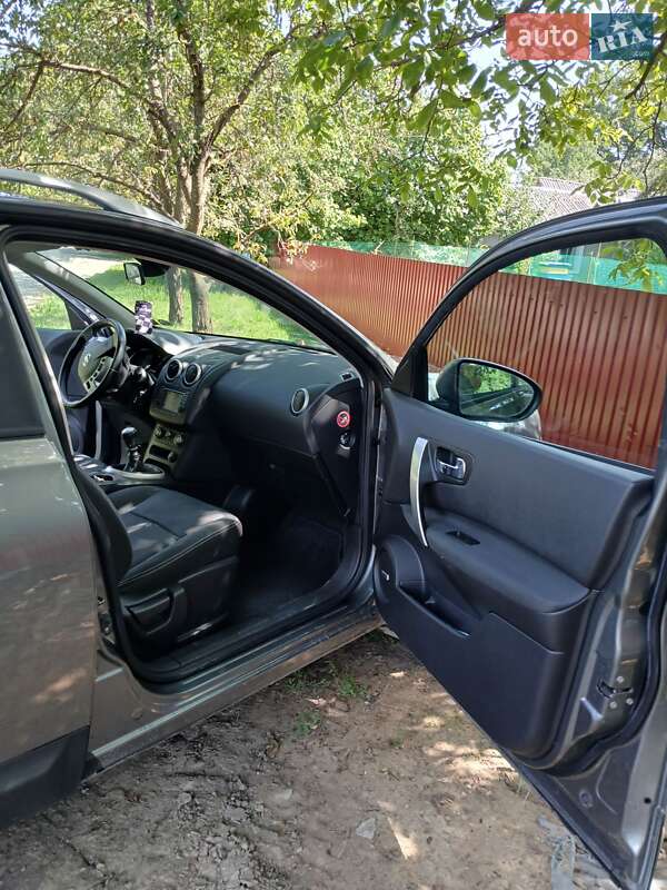 Внедорожник / Кроссовер Nissan Qashqai 2011 в Хмельницком