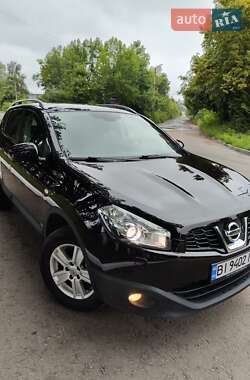Внедорожник / Кроссовер Nissan Qashqai 2010 в Полтаве