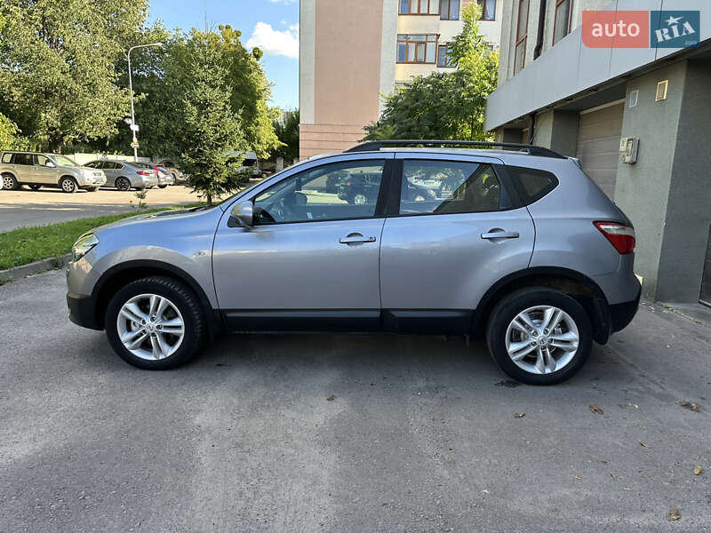 Позашляховик / Кросовер Nissan Qashqai 2012 в Рівному