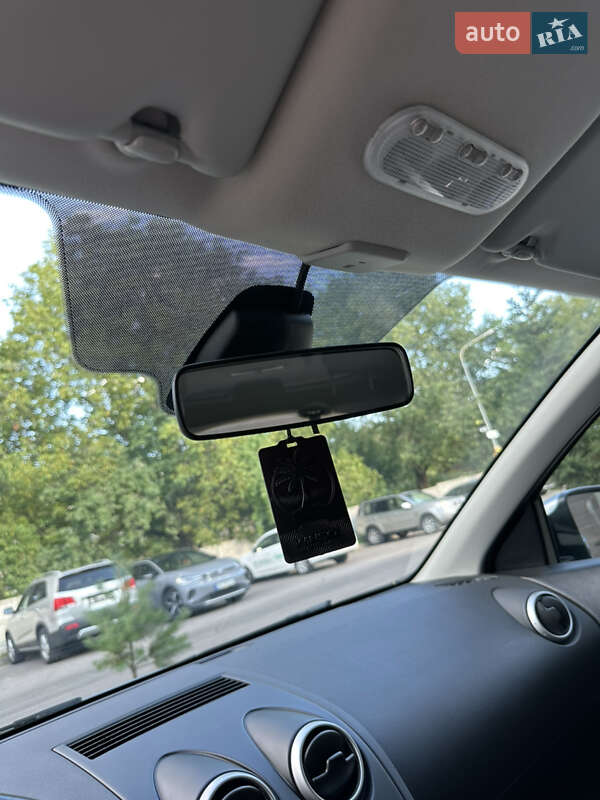 Позашляховик / Кросовер Nissan Qashqai 2012 в Рівному