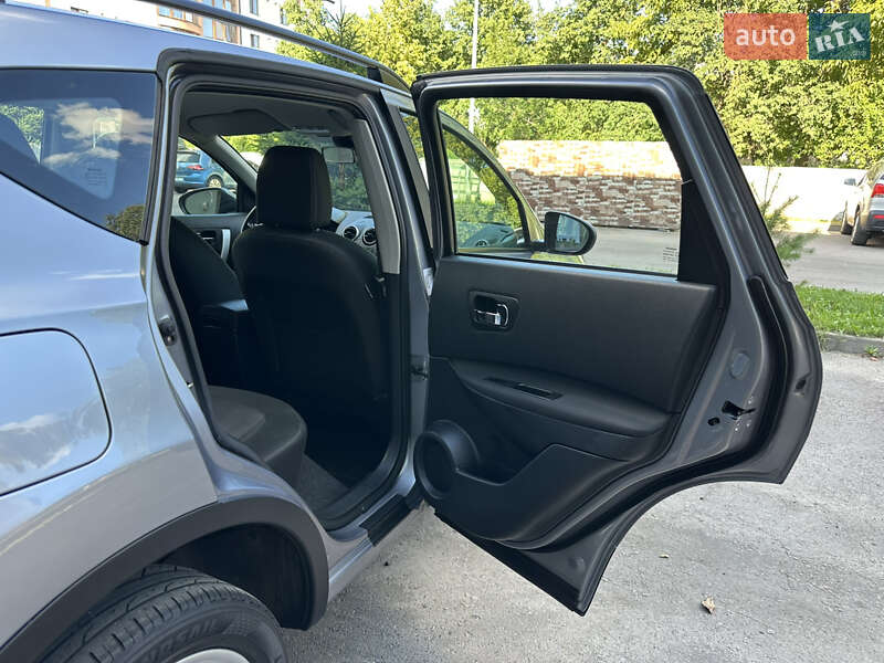 Позашляховик / Кросовер Nissan Qashqai 2012 в Рівному