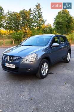 Позашляховик / Кросовер Nissan Qashqai 2009 в Звенигородці