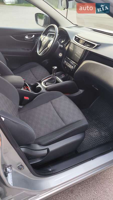 Внедорожник / Кроссовер Nissan Qashqai 2014 в Владимире