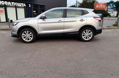 Внедорожник / Кроссовер Nissan Qashqai 2014 в 