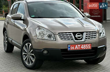 Внедорожник / Кроссовер Nissan Qashqai 2010 в 