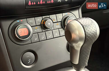 Внедорожник / Кроссовер Nissan Qashqai 2010 в 