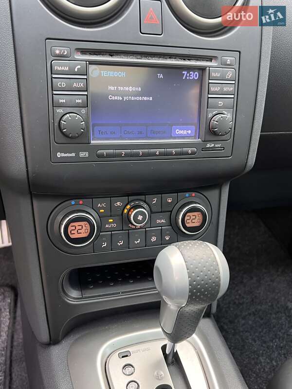 Внедорожник / Кроссовер Nissan Qashqai 2010 в Черновцах