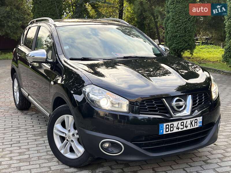 Внедорожник / Кроссовер Nissan Qashqai 2010 в Черновцах
