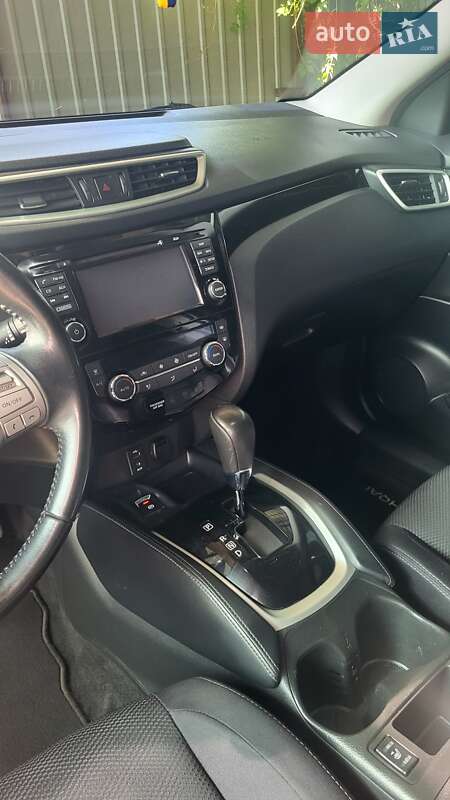 Внедорожник / Кроссовер Nissan Qashqai 2016 в Киеве