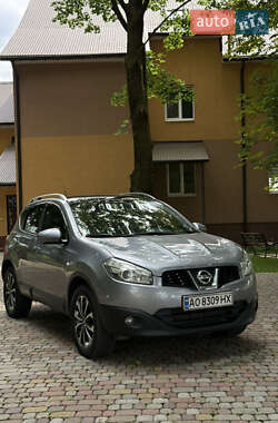 Внедорожник / Кроссовер Nissan Qashqai 2011 в Тячеве