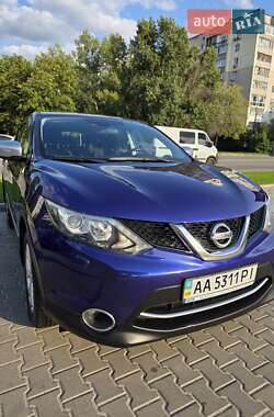 Внедорожник / Кроссовер Nissan Qashqai 2014 в Киеве