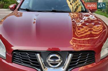 Внедорожник / Кроссовер Nissan Qashqai 2012 в 