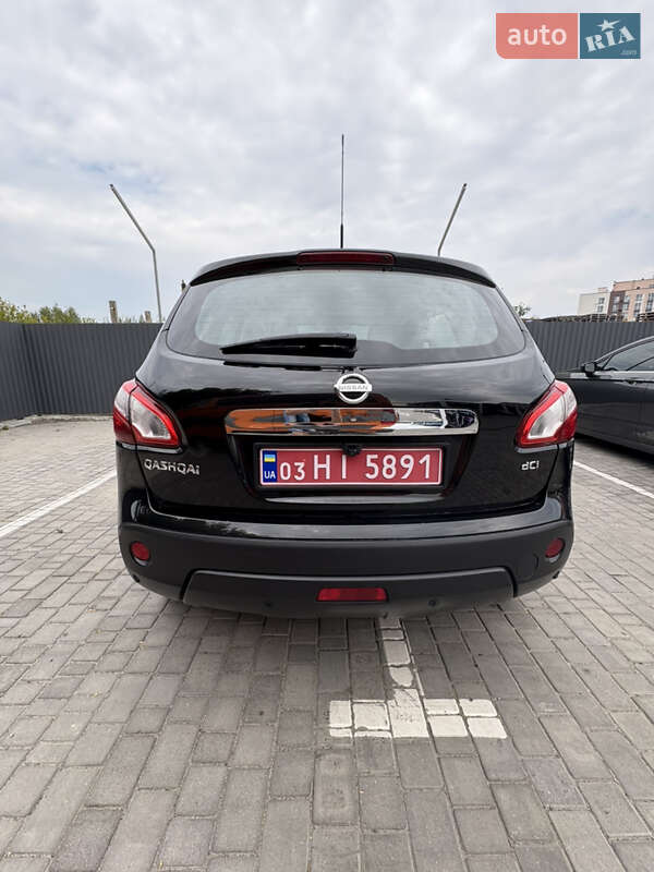 Внедорожник / Кроссовер Nissan Qashqai 2011 в Ровно