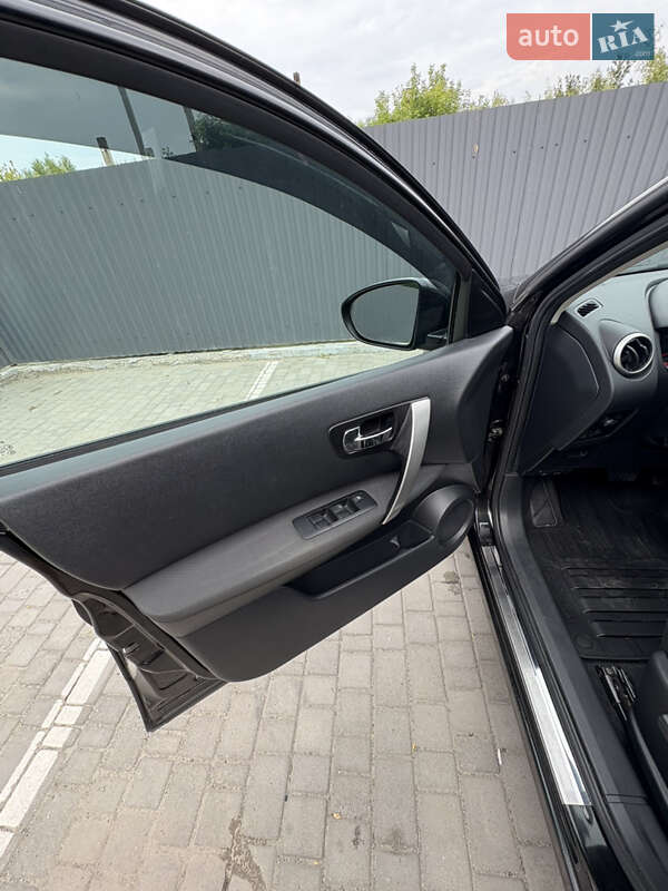 Внедорожник / Кроссовер Nissan Qashqai 2011 в Ровно