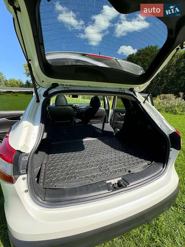 Позашляховик / Кросовер Nissan Qashqai 2015 в Хмельницькому