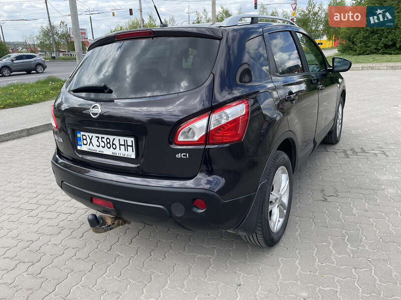 Внедорожник / Кроссовер Nissan Qashqai 2010 в Хмельницком