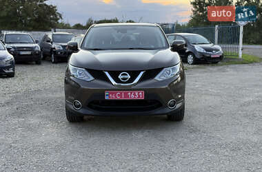 Внедорожник / Кроссовер Nissan Qashqai 2014 в 