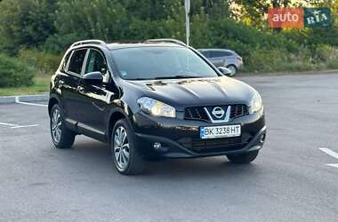 Позашляховик / Кросовер Nissan Qashqai 2011 в Дубні