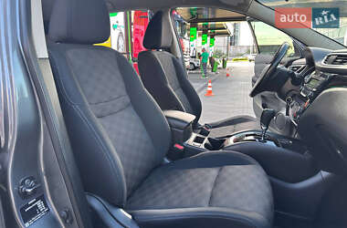 Позашляховик / Кросовер Nissan Qashqai 2017 в 
