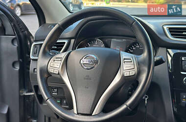 Позашляховик / Кросовер Nissan Qashqai 2017 в 