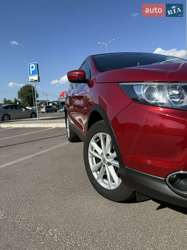 Внедорожник / Кроссовер Nissan Qashqai 2016 в Киеве