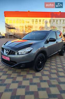 Позашляховик / Кросовер Nissan Qashqai 2012 в Гайсину