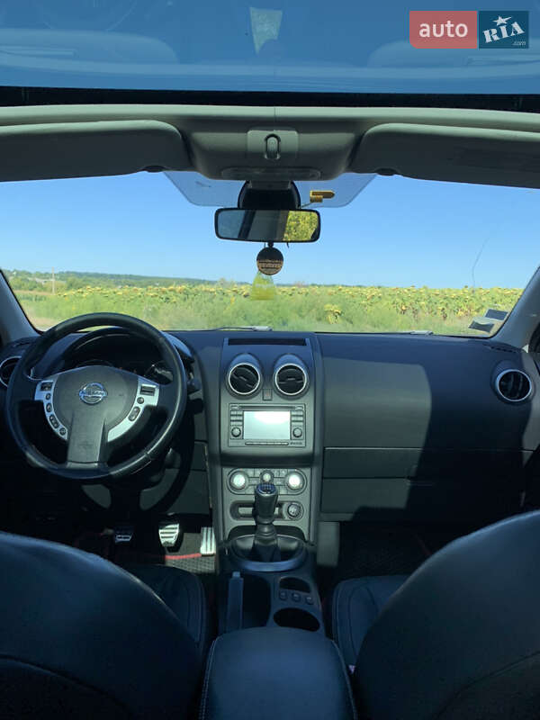 Внедорожник / Кроссовер Nissan Qashqai 2010 в Умани