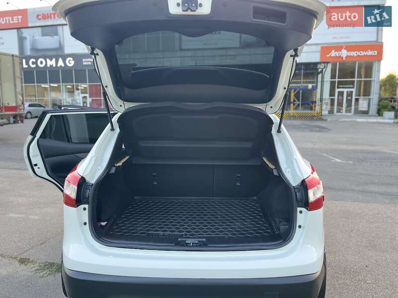 Внедорожник / Кроссовер Nissan Qashqai 2016 в Днепре фото 22 Внедорожник / Кроссовер Nissan Qashqai 2016 в Днепре
