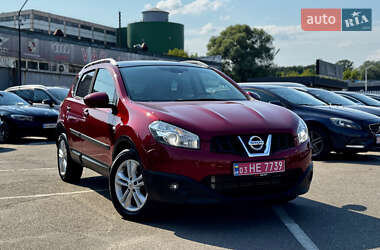 Позашляховик / Кросовер Nissan Qashqai 2010 в Києві